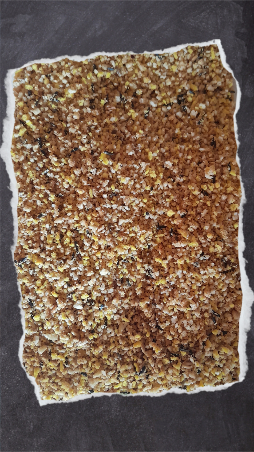 Eifutter für kranke oder geschwächte Vögel zum Aufpäppeln.