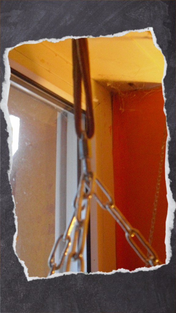 Lederseile und Karabiner aus Edelstahl: eine sichere Befestigung